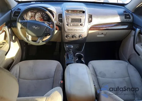 2015 Kia Sorento Lx z USA, uszkodzony, nr VIN 5XYKT3A66FG603364